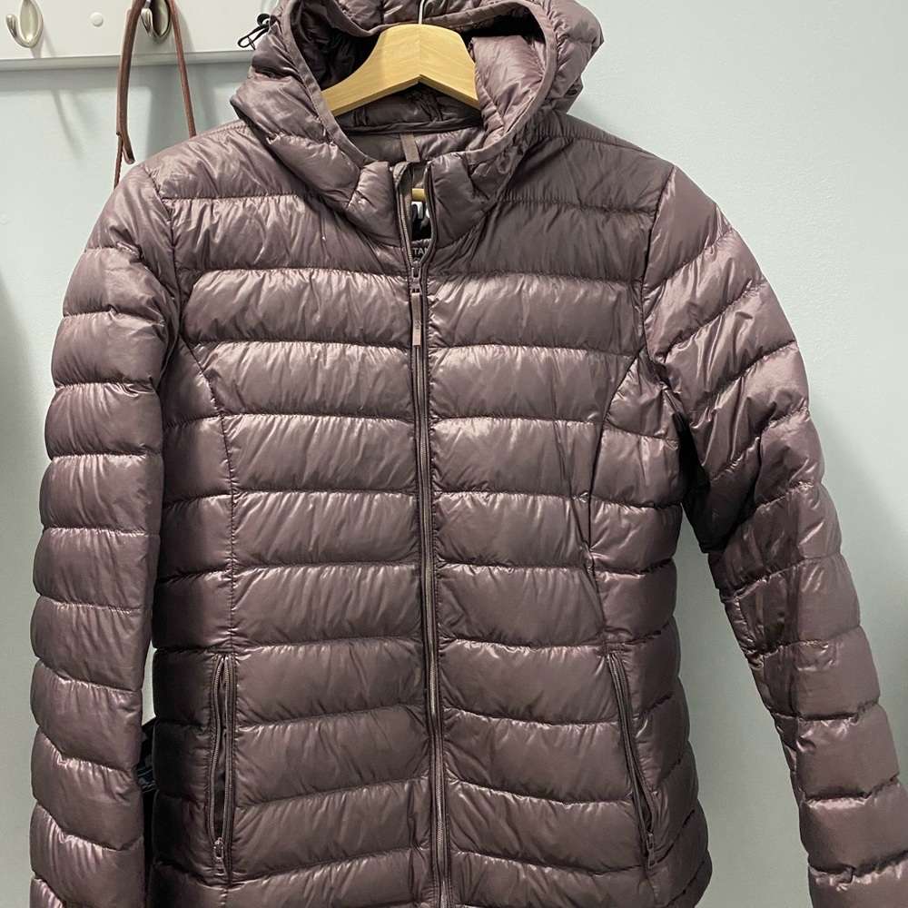 TNA light puffer jacket. Packable